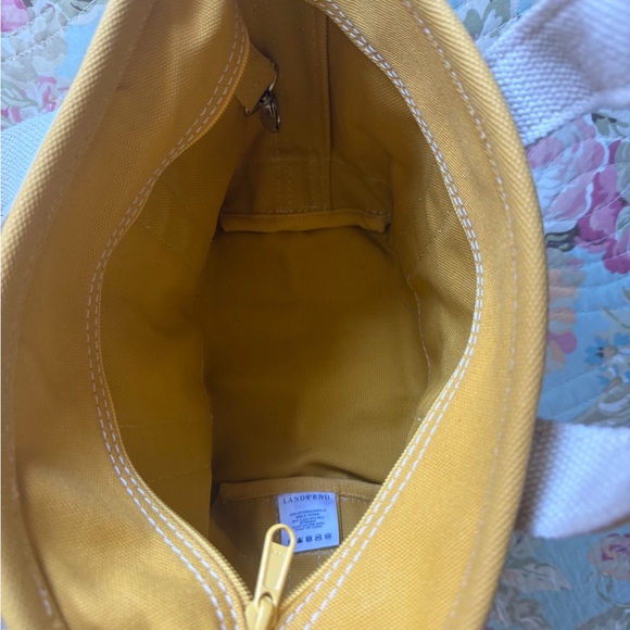 Lands End Canvas Tote EUC - Picture 4 of 5